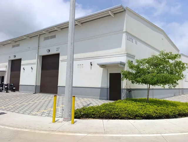 Alquiler Bodega Esquinera 240,73 m² en ALMAX PLUS — imagen 4
