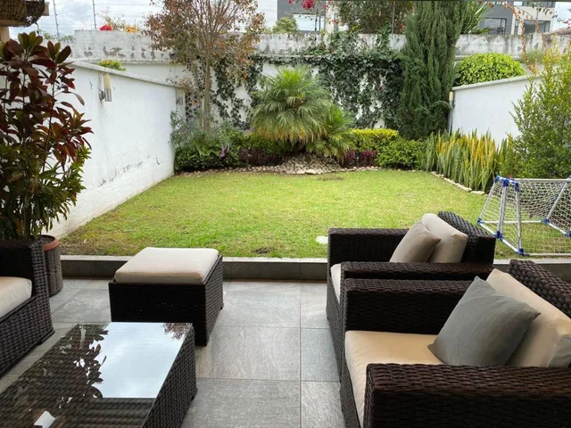 Departamento Duplex con Jardín de 126 m² con 2 Recámaras en Venta en San Patricio de Cumbayá — imagen 5