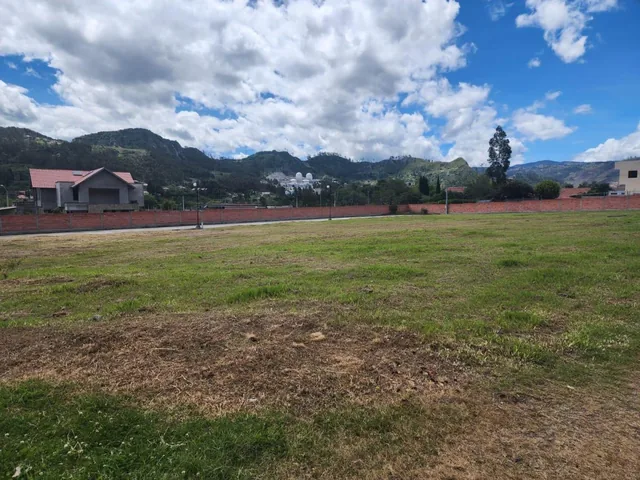 Terreno Plano en Venta Dentro de Urbanización en Challuabamba, Azuay — imagen 5