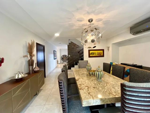 Casa Amplia Venta, 3 Dorm, 300 m², Ceibos Norte, Guayas — imagen 5