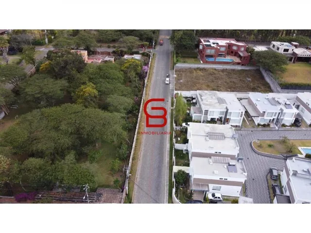 Vendo Terreno 5.325.42 m² Av Manuela Saenz Ruta Vieja Hacienda - Cumbaya — imagen 2