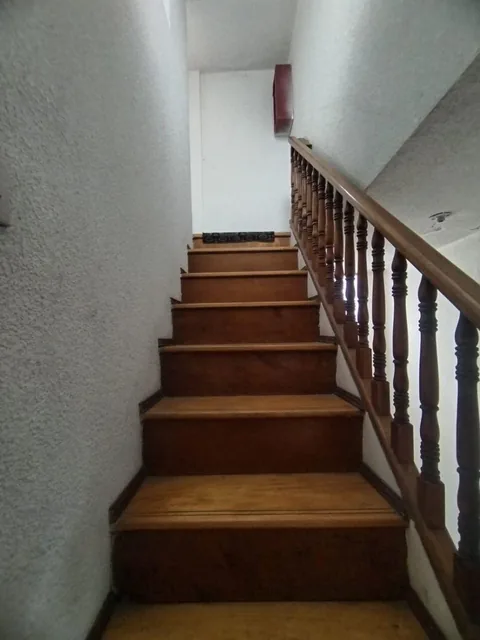 Casa Rentera con Amplia Construcción en Solanda. Provincia de Pichincha — imagen 5