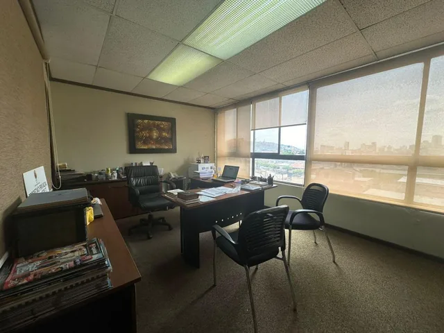 Venta de Oficina en El Centro de Guayaquil Tulcan y Quisquis Edificio Ramsa, Guayas — imagen 2