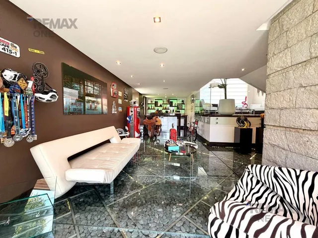 En Venta Casa de Lujo con Piscina en Cuenca, Azuay — imagen 4