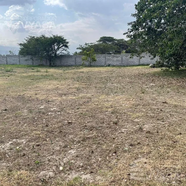 Puembo - Sector El Avión, Terreno 2.500 m² en Venta — imagen 2
