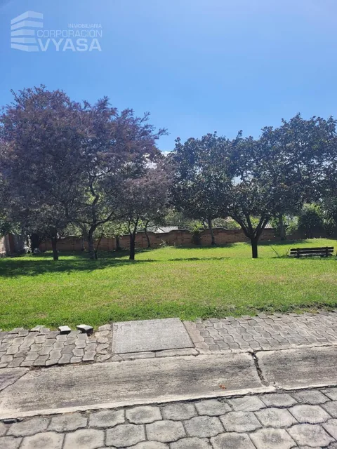 Nayón - Terreno de 1.500 m² en Venta Dentro de Urbanización — imagen 2