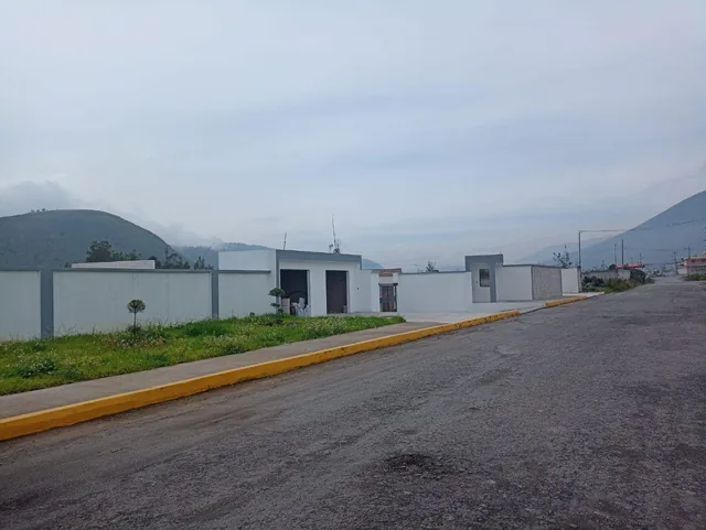 Vendo Terreno Plano 1.800 m² - $88.200 San Antonio de Pichincha - Mitad del Mundo Sector Rumicucho — imagen 4