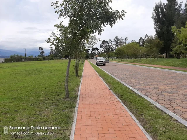 Puembo Dentro Urbanizacion Exclusiva Vendo 2.350 m² Terreno Plano — imagen 3