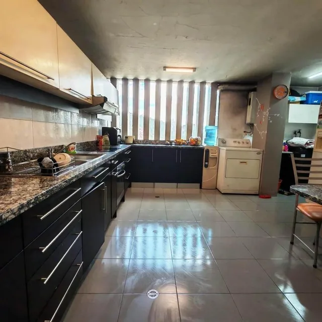 Vendo Amplio Departamento de 140 m² en Iñaquito Alto — imagen 5