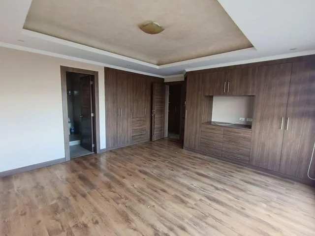 Se Vende Linda Casa de 4 Habitaciones en Tanda Cumbaya — imagen 2