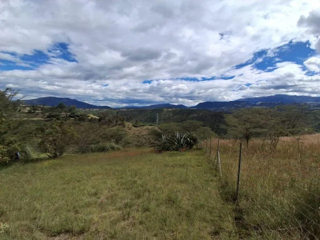 Terreno de 1819 m² en Venta en Puembo con Áreas Verdes — imagen 3