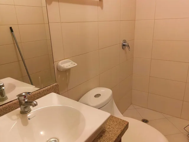 Departamento de Venta en Puerto Santa Ana, Frente Al Río, 2 Parqueos. Guayas — imagen 2