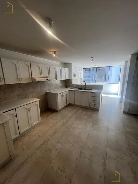Departamento de Venta en Av González Suárez — imagen 5
