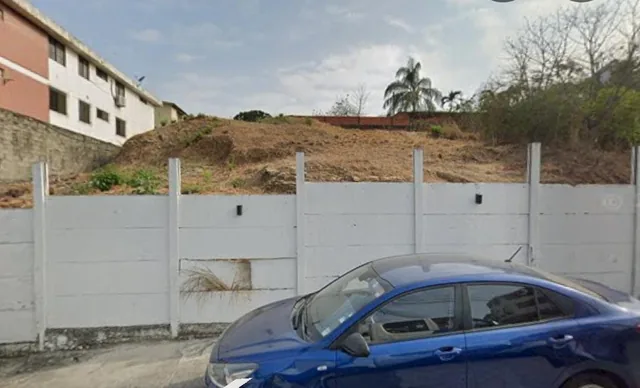 Terreno en Venta en Lomas de Urdesa, Chrc, Guayas — imagen 3