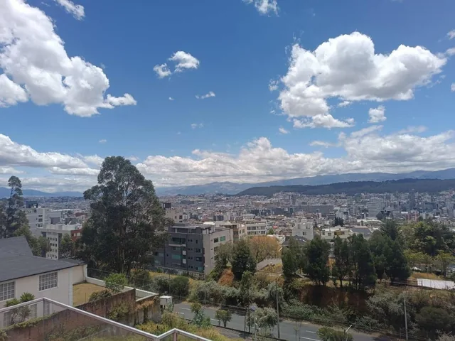 Venta Departamento PH 5 Habitaciones 2 Parqueaderos 600 m² en Iñaquito Alto Quito — imagen 3