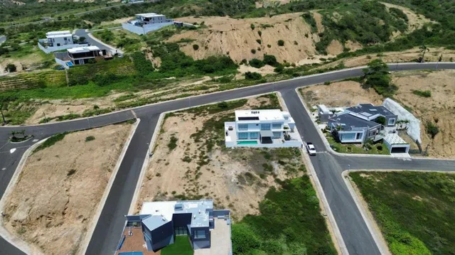 Terreno de Venta en Playa Alta Manta Manabi, Manabí — imagen 3