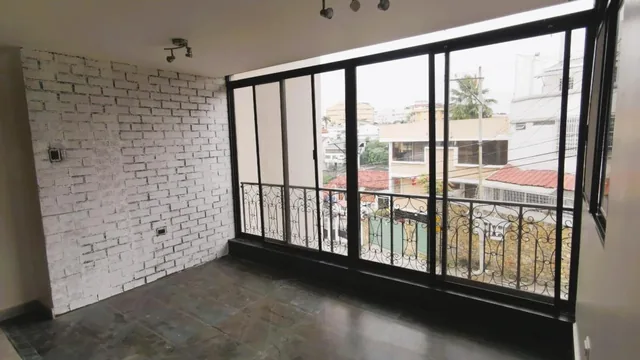 Departamento en Venta, Lomas de Urdesa, Norte de Guayaquil, Guayas — imagen 2