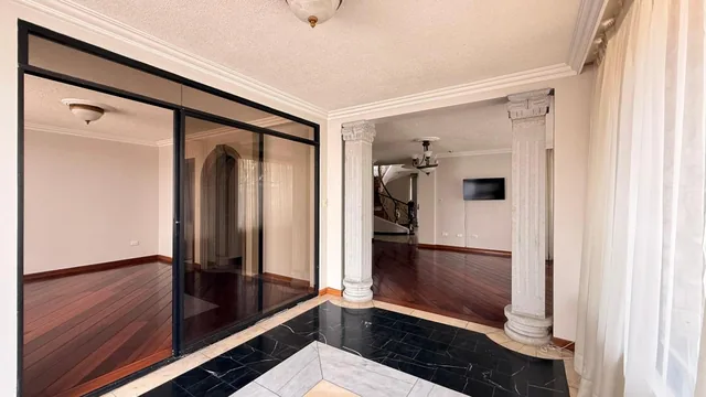 Casa en Las Bromelias, Sector Monteserrín — imagen 2