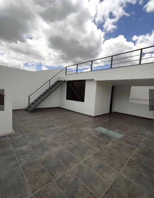 Hermosa Casa Conjunto - Real Audiencia - Quito — imagen 2