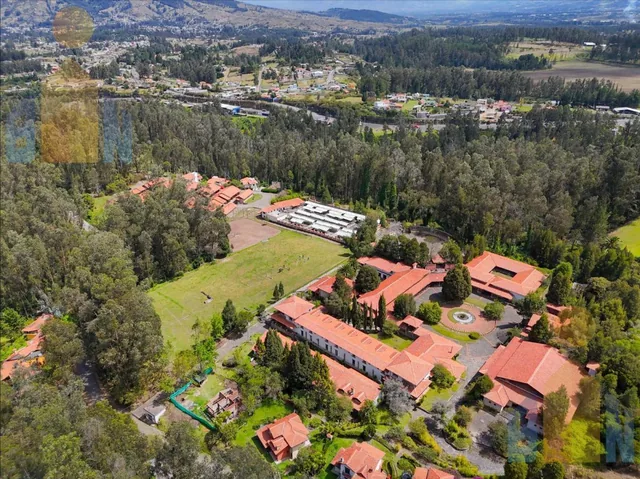 Terreno en Venta (Club Hacienda El Refugio - Valle de Los Chillos) — imagen 2