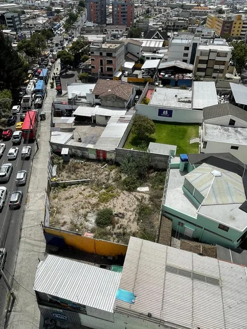 Terreno Urbano de Vent en La Av Eloy Alfaro — imagen 3