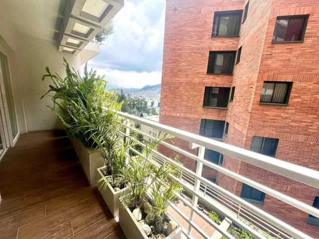 Mv - Sector Gonzalez Suarez, en Venta Suite de Lujo 104 m² — imagen 2