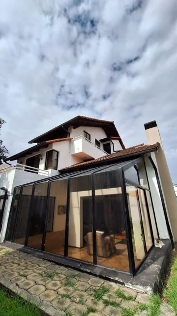 Venta Casa 5 Dorm Mas Estudio Conjunto Cerrado Cumbaya — imagen 2