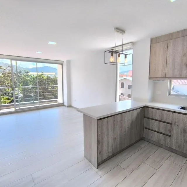 Venta Departamento en Cumbaya, Dos Habitaciones, con Terraza — imagen 5