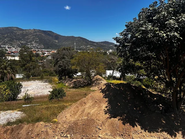 Vendo Terrenos en Tumbaco 410 m². Dentro de Urbanización Muy Buena y con Preciosa Vista — imagen 2