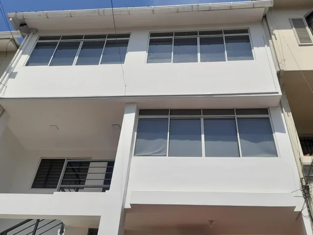 Venta 1 Propiedad Única — 2 Departamentos Modernos Remmodelados en Santa Cecilia (Ceibos), Guayas — imagen 2