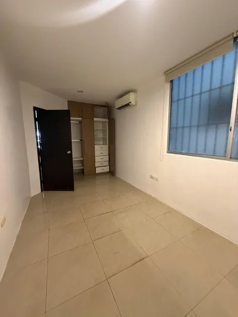 Alquilo o Vendo Departamento en Via Samborondón, Guayas — imagen 2