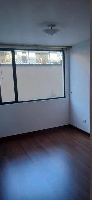 Oportunidad Departamento con Jardin Sector Inca y 6 de Diciembre — imagen 3
