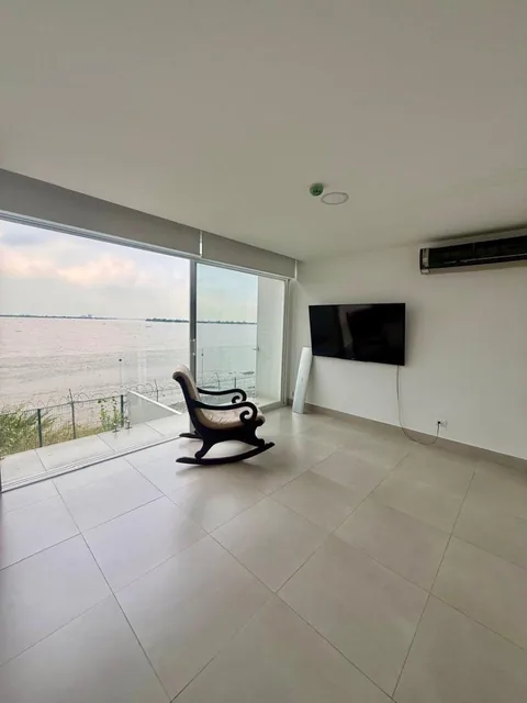 Villa en Venta en Isla Mocolí – Al Pie del Río, Guayas — imagen 2