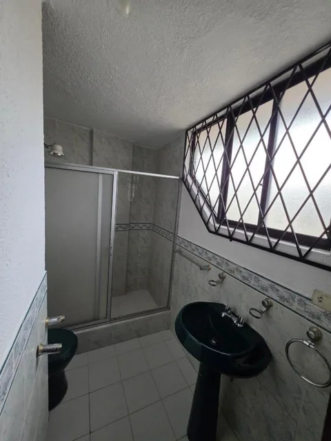 Casa en Venta Conjunto Los Alamos Carapungo — imagen 2