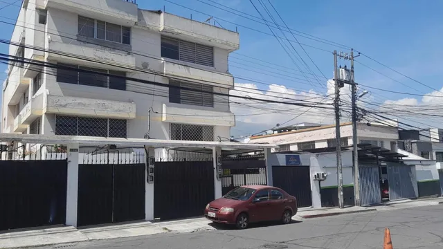 Edificio de Departamentos en Venta en El Sector del Inca. Provincia de Pichincha — imagen 2