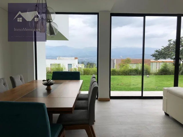 Oportunidad! Venta Espectacular Casa 3 Dorm. Amplio Jardín, Urbanización Nayón — imagen 4