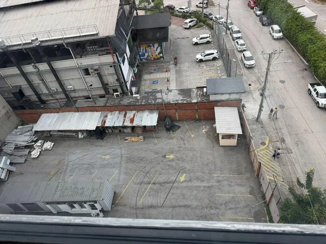 En Venta Terreno Comercial Premium 869,91 m², Ave Jtm Frente Al C. C. Albán Borja L. Torres, Guayas — imagen 2