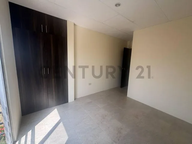 Venta Casa en Urbanización Gran Vittoria, La Aurora m. A. Guayas — imagen 4