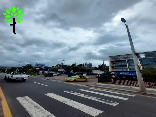 Vendo Terreno 3.292 m² Tumbaco en La Ruta Viva y Cerámica — imagen 4