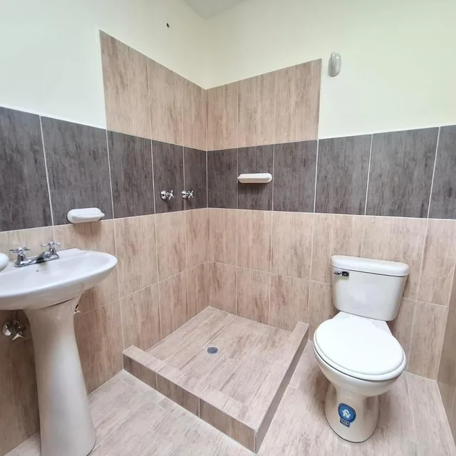 Casa de Venta de Tres Dorm. por Estrenar en Calderón Sector Bonanza — imagen 3