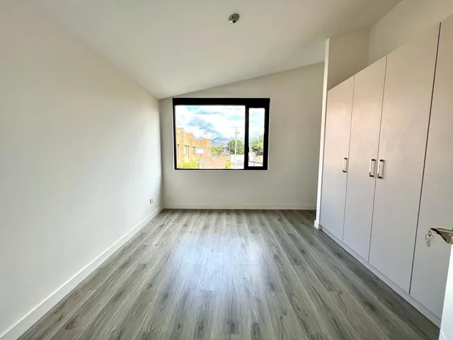 Mv - Cumbaya, Sector La Primavera en Renta Casa 178 m² 3d — imagen 2