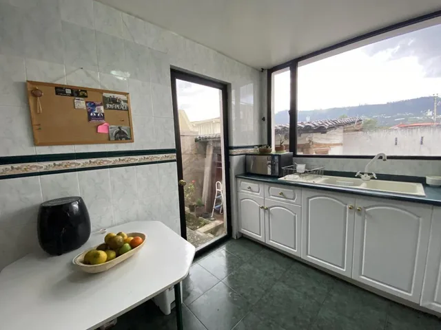 Casa de Venta en Cumbayá, La Primavera 2 — imagen 3