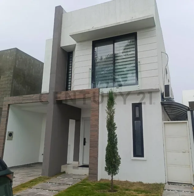 Venta Casa de Estreno con Jacuzzi en Urb. Mallorca Village V. Bah, Guayas — imagen 3