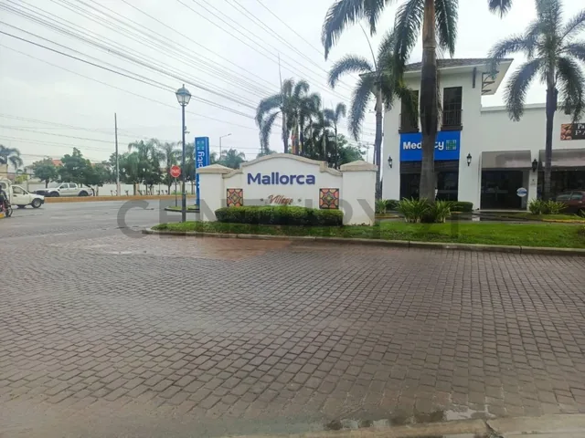 Venta Casa de Estreno con Jacuzzi en Urb. Mallorca Village V. Bah, Guayas — imagen 2