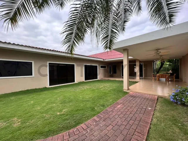 Casa de Una Planta en Puerto Azul, Guayas — imagen 4
