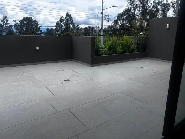 Vendo Casa Urbanizacion Campo Alegre Quito — imagen 4