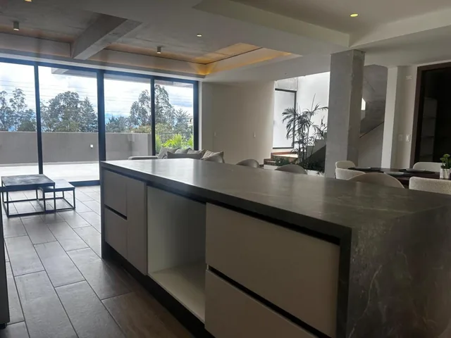 Vendo Casa Urbanizacion Campo Alegre Quito — imagen 2