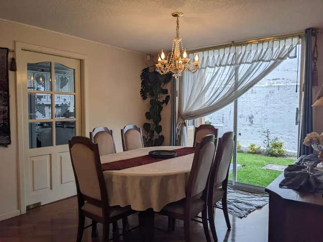 En Venta Linda Casa Cuatro Dorm. (Sector Colegio Einstein) — imagen 5