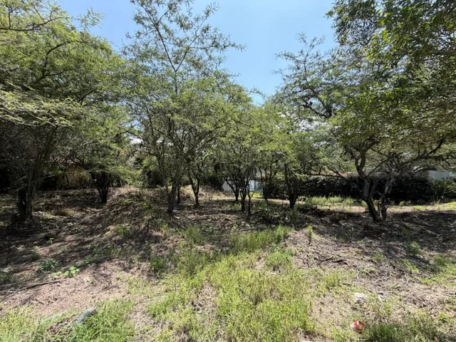 Vendo Terreno Unifamiliar Esquinero, Sector La Viña/ Tumbaco — imagen 2