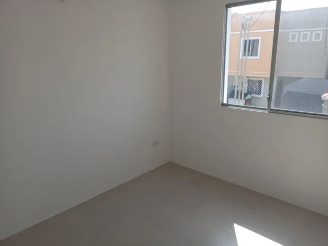 Venta de Casa en La Urbanización Bellavita, 3 Dorm., Vía a La Costa. Guayas — imagen 3